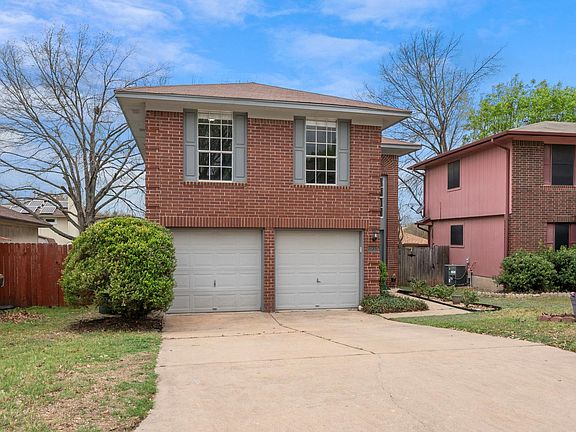 3rd image of 13812 Lothian Dr