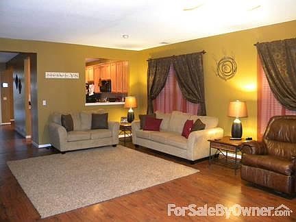 front room
						:
						Big living room perfect for entertaining.