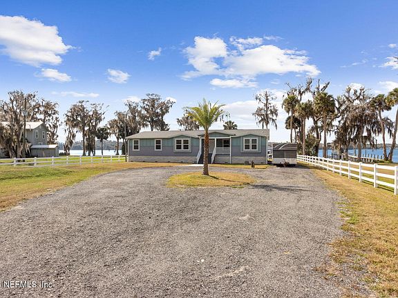 3rd image of 208 LAKE GEORGE POINT Drive