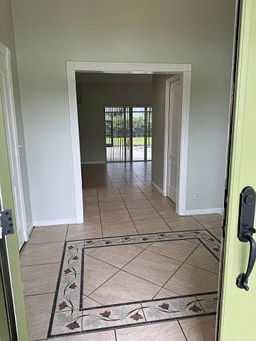 4 bed, 2540 sqft, $5,000 — Photo 4
