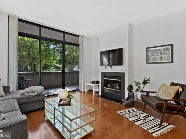 11710 Old Georgetown Rd APT 116, North Bethesda, MD 20852