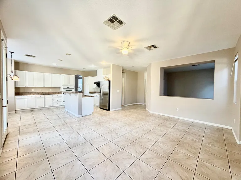 8917 Waltzing Waters Ct — Photo 10