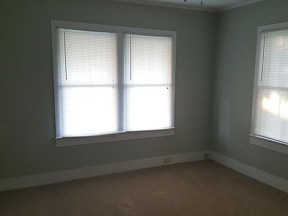 5th image of 217 Pollard Ave