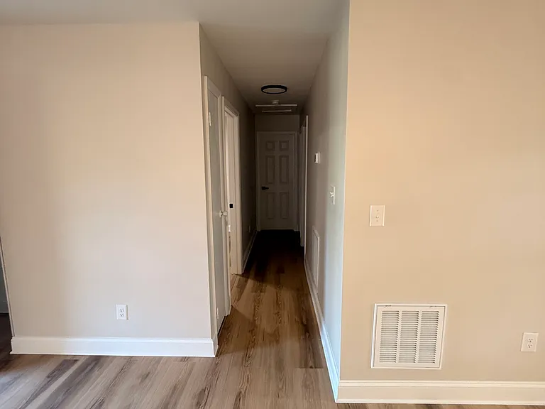 605 Lake Dr — Photo 1