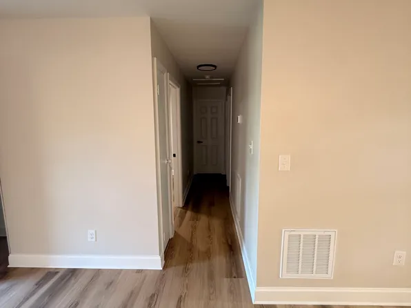 605 Lake Dr, Kernersville, NC 27284