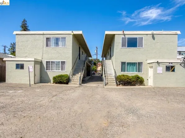 3057 Blossom St, Oakland, CA 94601