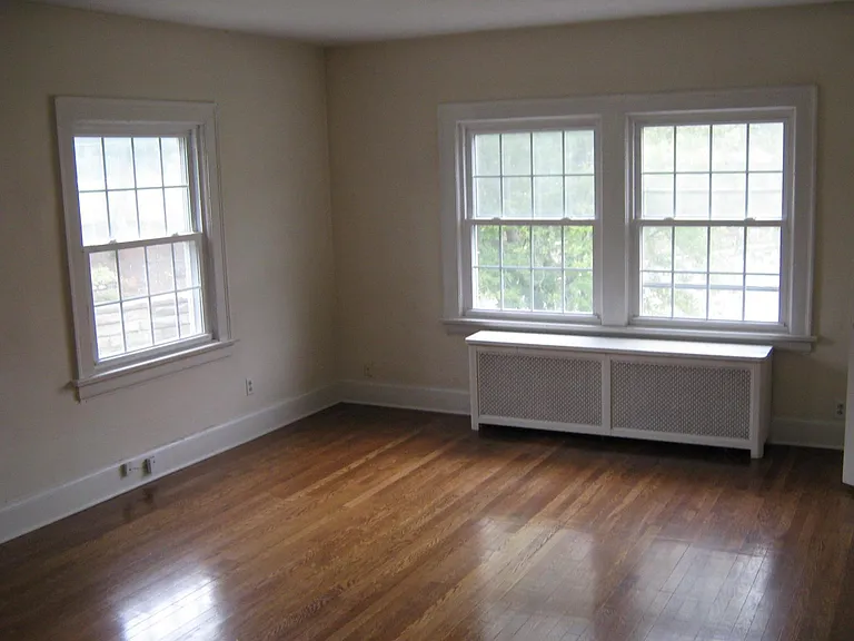 1704 Market Ave N #3 — Photo 6