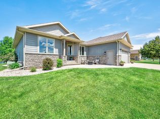 512 34th St, Milford, IA 51351