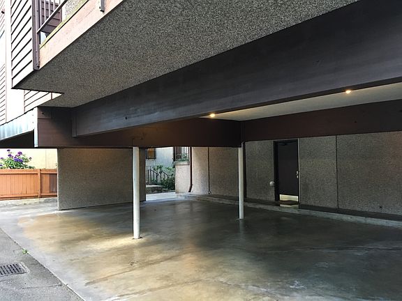 4th image of 10622 Meridian Ave N APT 1