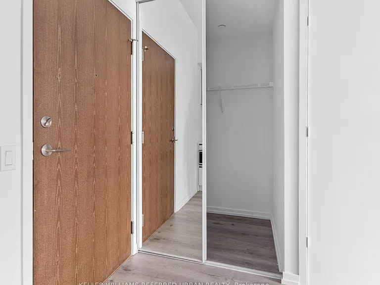 7890 Jane St #2910 — Photo 9