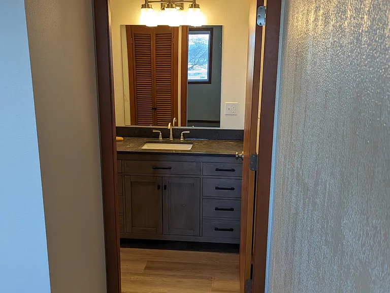 2136 NW Jetty Ave — Photo 12