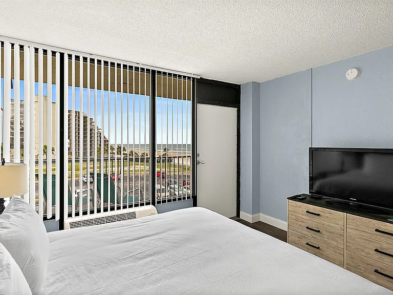 2043 S Atlantic Ave #410 — Photo 5