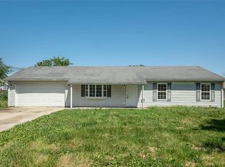 1395 N 5th St, Dupo, IL 62239
