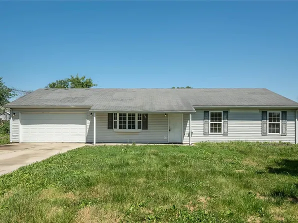 1395 N 5th St, Dupo, IL 62239