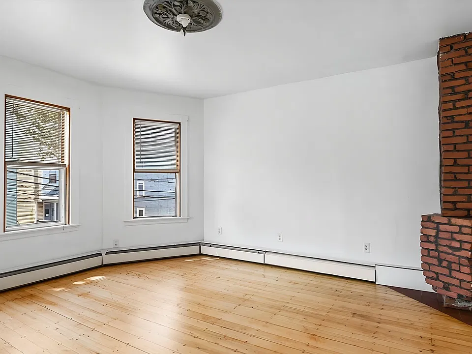67 Calumet St #3C