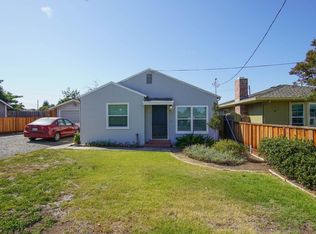 931 Hillcrest Rd, Hollister, CA 95023