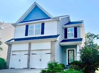 449 Parkgate Dr, Lake Saint Louis, MO 63367