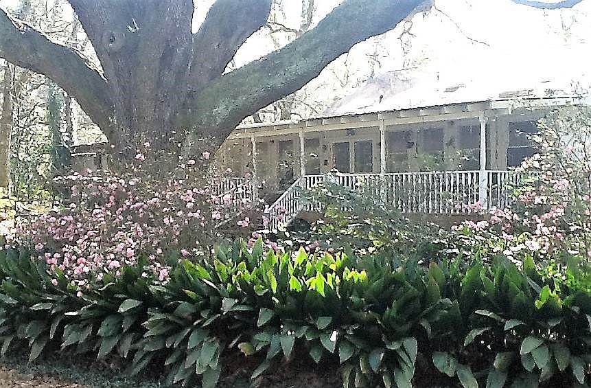 Private and secluded 12 ac w/ home & pool