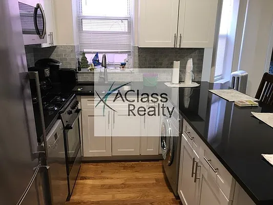 Rented by A Class Realty International | media 3