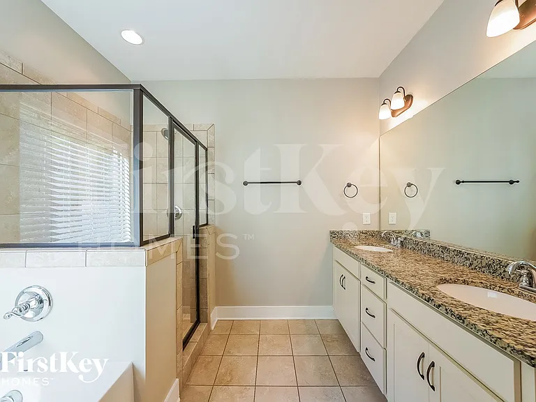 5492 Park Side Rd — Photo 7