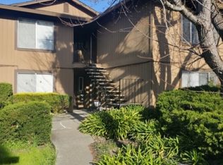 904 Joanne Ct #C, Rohnert Park, CA 94928