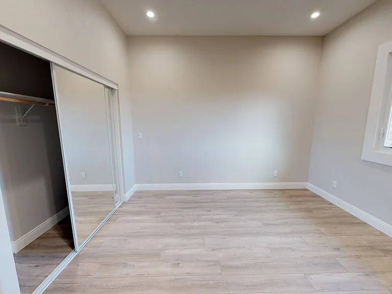 1131 Adeline St — Photo 10
