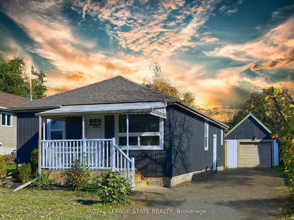 6316 Montrose Rd, Niagara Falls, ON L2H 1L6