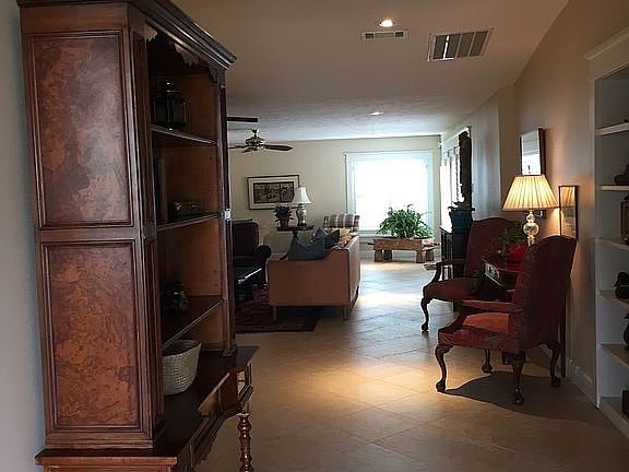 4th image of 5762 Stillbrooke Dr