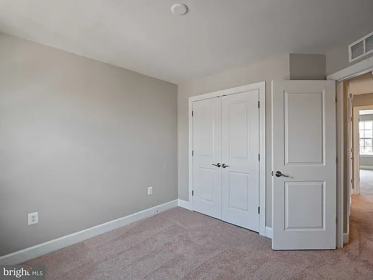 10715 Caledonia Meadow Dr — Photo 27
