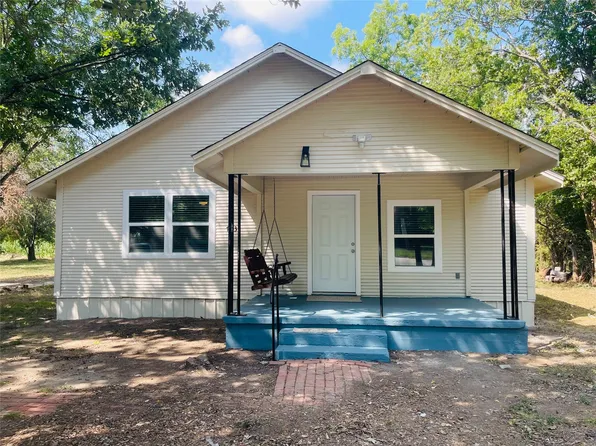 703 N Goodman Ave, Kerens, TX 75144