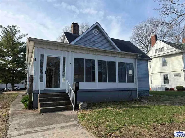 512 Blackman St, Clinton, IN 47842