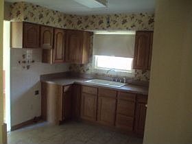 4th image of 1022 Jonquil Ln