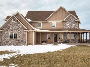 1123 Colt Ln, Norwalk, IA 50211