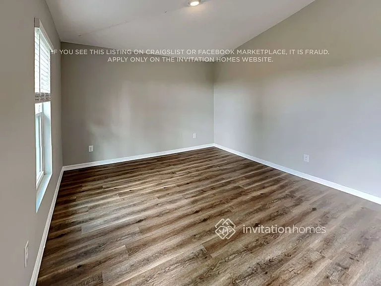 16083 Minorca Dr — Photo 4