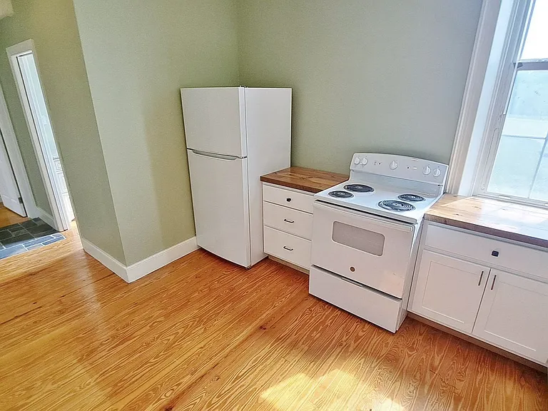 9 Baltimore St — Photo 10