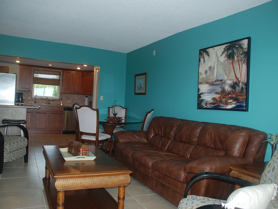 1st image of 200 Wrenn St APT 301