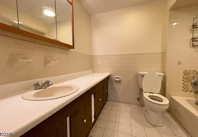 306F Lake Shr S #F — Photo 5
