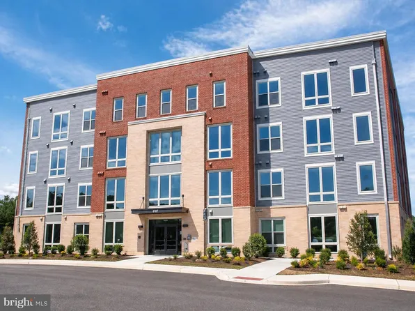6107 Fairview Farm Dr #210, Alexandria, VA 22315