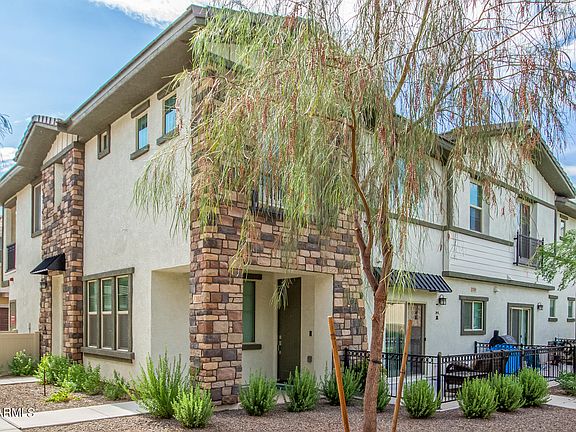 2nd image of 2780 S Equestrian Dr Unit 101