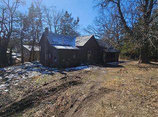 513 Elm St, Bourbon, MO 65441