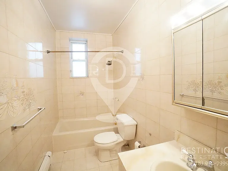 387 Clinton St #1R — Photo 7