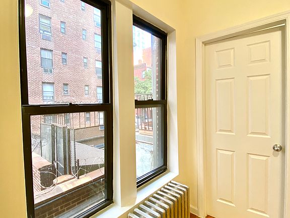 4th image of 506 E 82nd St APT 6
