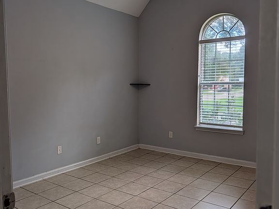4th image of 5759 Alexandria Ln