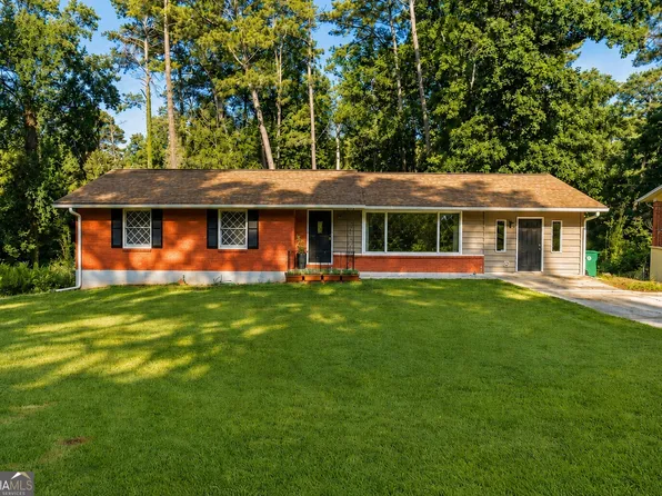 452 Kenridge Cir, Stone Mountain, GA 30083