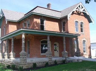 1555 N Milford Rd, Highland, MI 48357