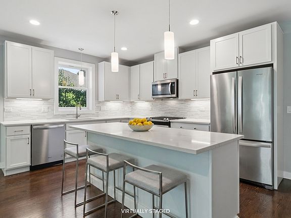 4th image of 4845 N Keystone Ave #2N