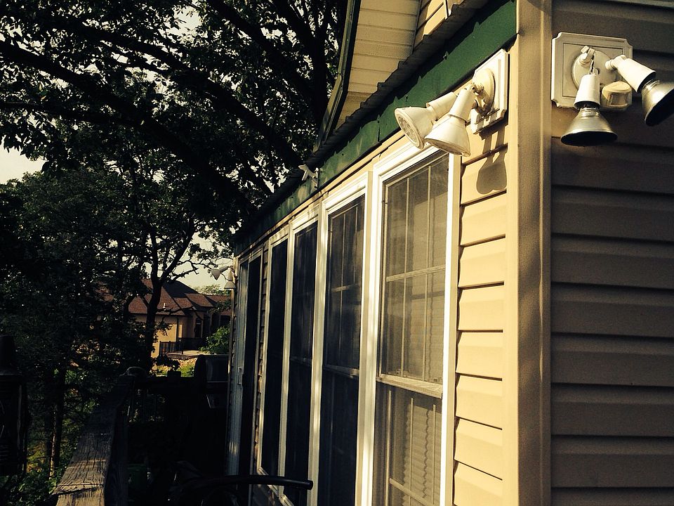 2nd image of 1675 Steep Ln