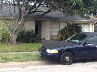 3325 Pine St, Galveston, TX 77551