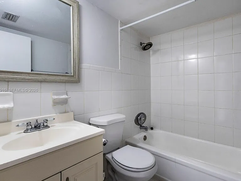 7747 SW 86th St #D-205 — Photo 13
