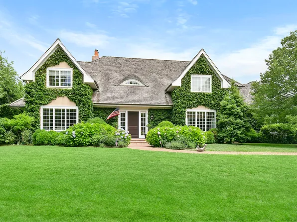 https://photos.zillowstatic.com/fp/69e418326ea34b27a99e666e2af27750-p_e.webp